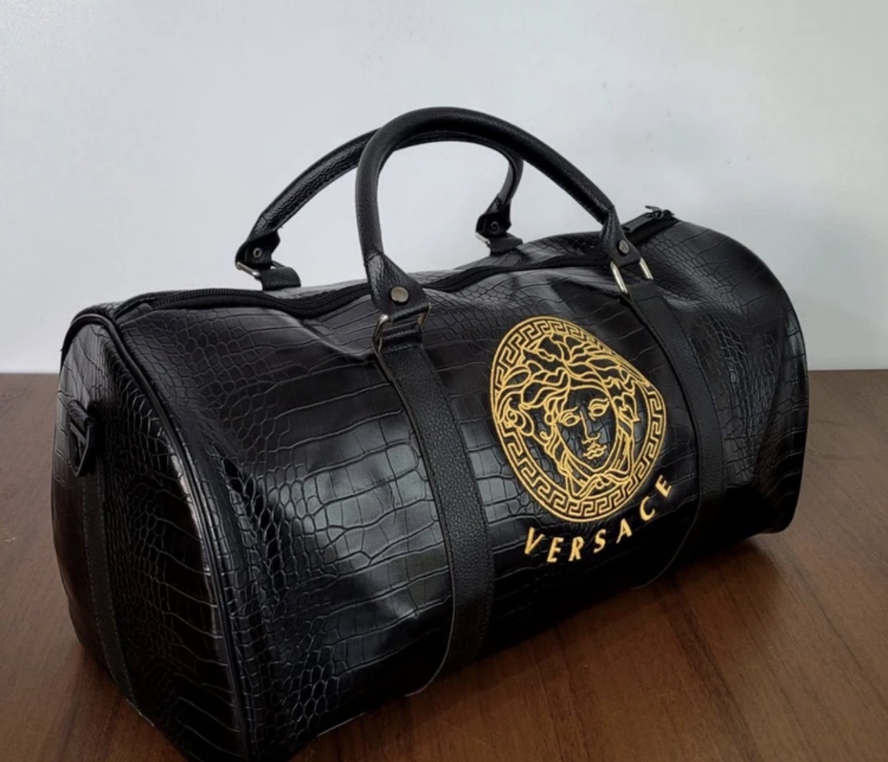 کیف چرم استوانه برند ورساچ VERSACE