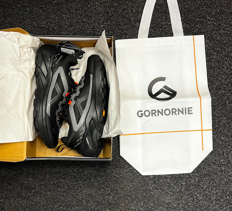 کفش(کتونی)پیاده روی و کوهنوردی و طبیعتگردی گورنورنی GORNORNIE | ۱۰۰٪ اورجینال | ضدآب